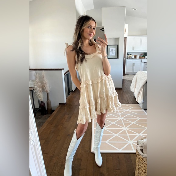 ❌SOLD❌ Frankie Ruffle Mini Dress - Picture 1 of 5